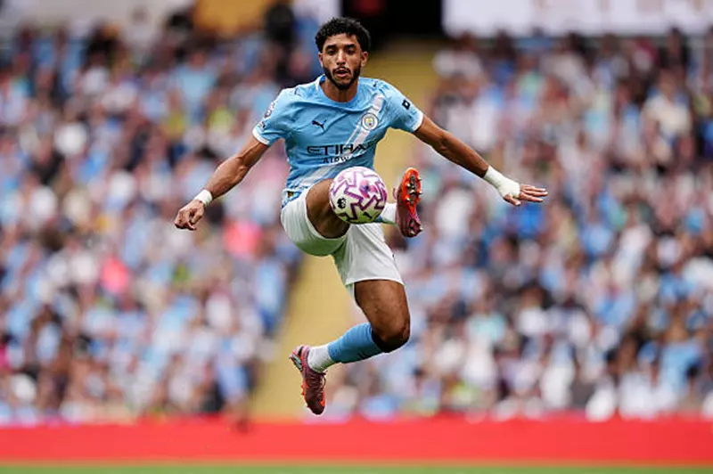 تشكيل مانشستر سيتي المتوقع.. مرموش أساسيًا أمام سوانزي