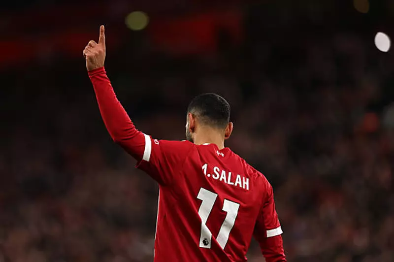 ملك آنفيلد.. صلاح ثاني أكثر لاعب تهديفاً في ملعب واحد